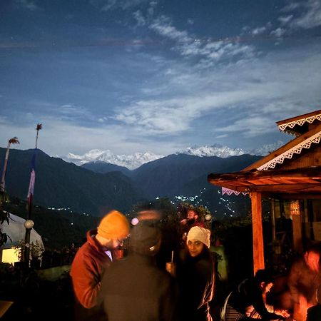 Wake In Himalayas Hostel Pelling Exterior foto