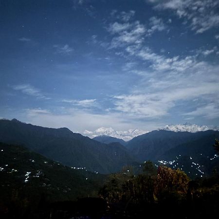 Wake In Himalayas Hostel Pelling Exterior foto