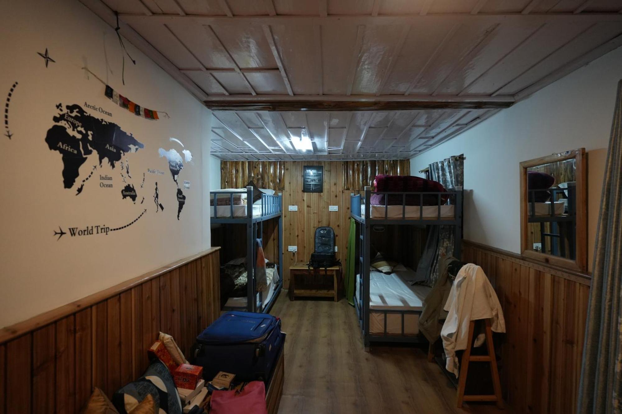 Wake In Himalayas Hostel Pelling Exterior foto